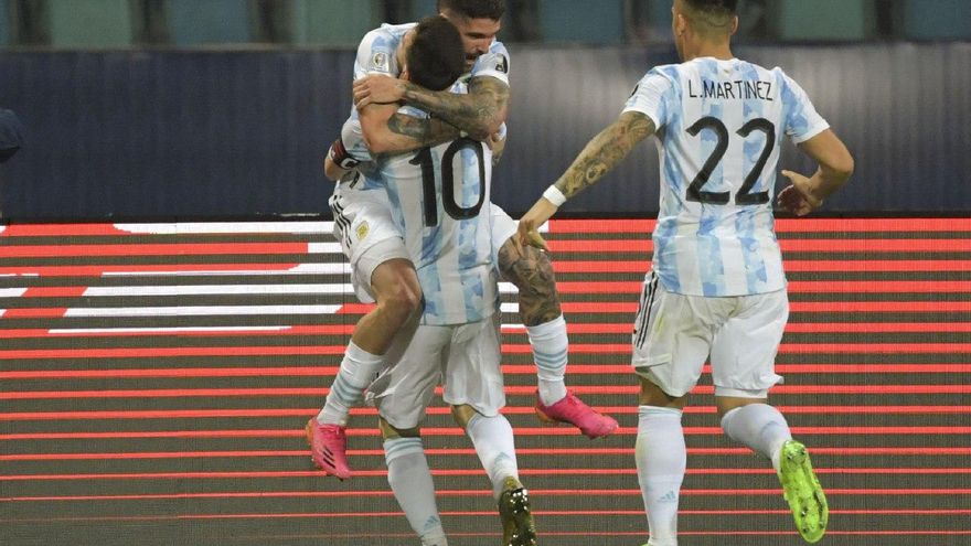 Argentina gana y golea, Messi dignifica