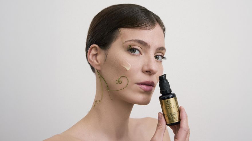 Serum de retinol natural para el tratamiento de arrugas