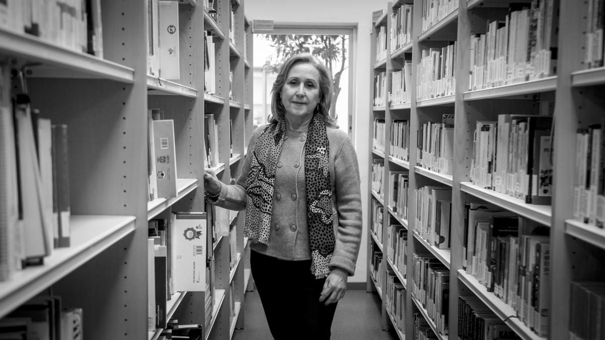 María Rosal, poeta: "La escritura debe ser hoy un instrumento de paz"