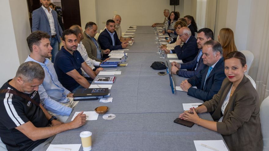 Sindicatos policiales alertan del “grave riesgo” de la frontera inteligente de Melilla