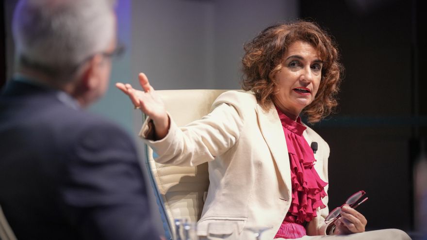 Montero prevé aprobar los primeros Presupuestos Generales de la legislatura "en abril"