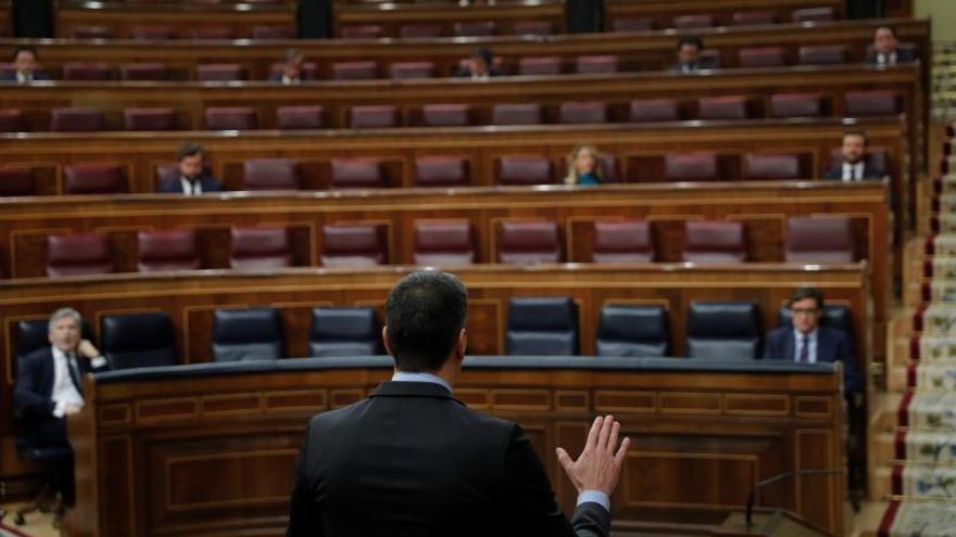 Casado critica la desescalada y avisa a Sánchez de que no hará el ridículo con él