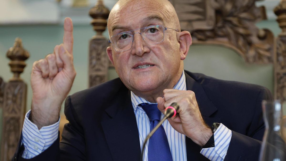 El alcalde de Valladolid carga contra un concejal del PSOE por ser “sanchista”: “Me da mucha pena que eduque alumnos”