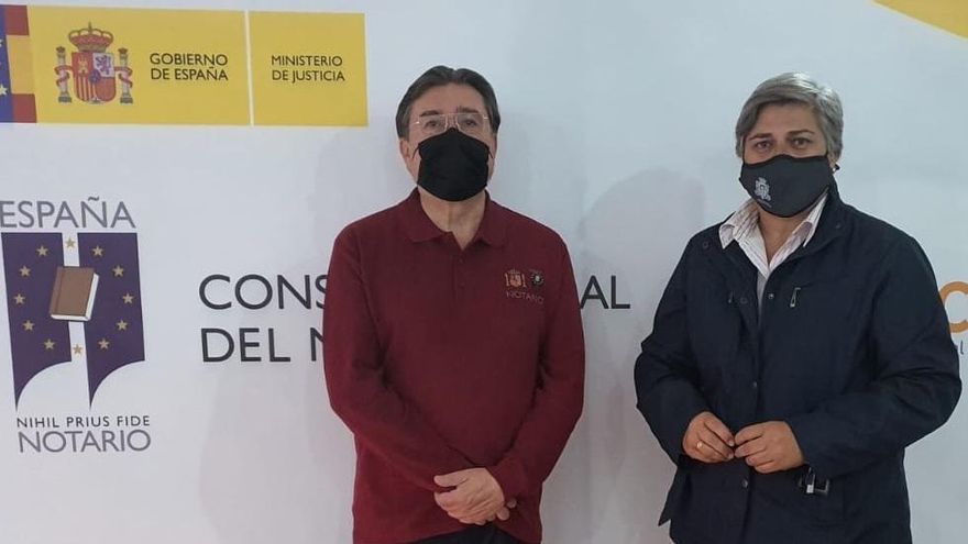 Los Llanos acoge la oficina de atención notarial para los afectados por el volcán