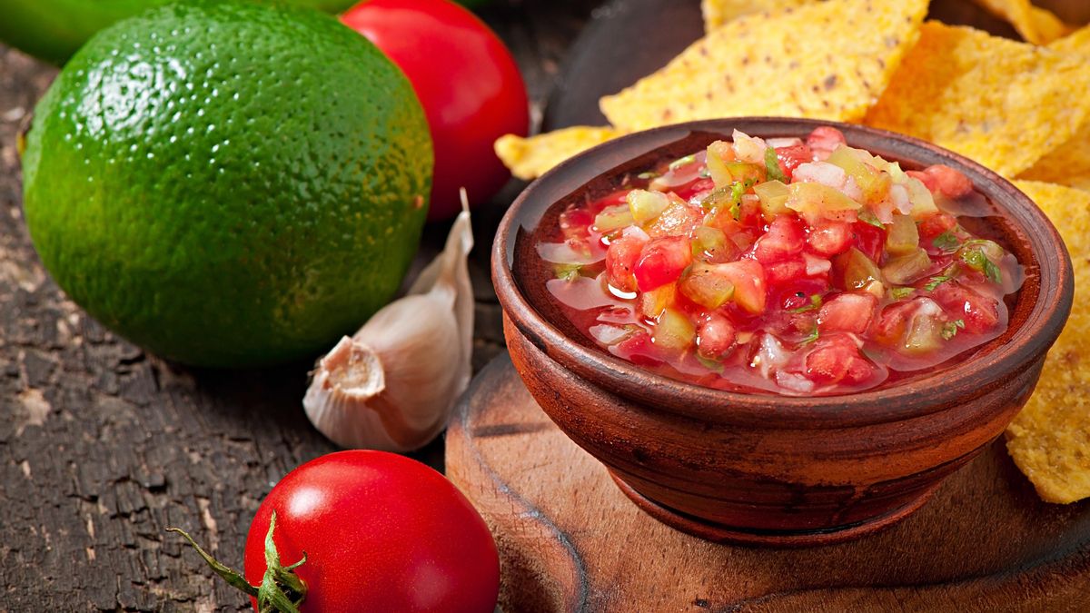 Salsa criolla: el aliño rápido y nutritivo para tus ensaladas y platos de verduras