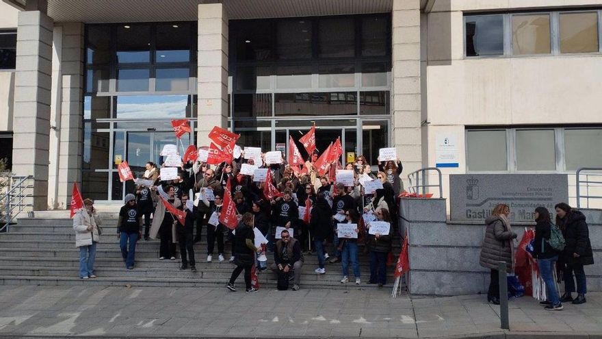 La plantilla del 112 de Castilla-La Mancha reivindica gestión pública: "Que la Junta coja los mandos"