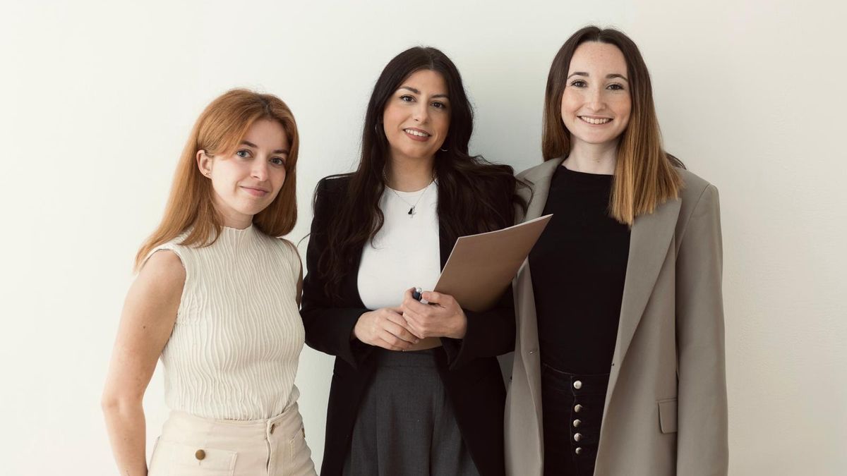 Cleide Cañadas y su equipo de psicólogas clínicas