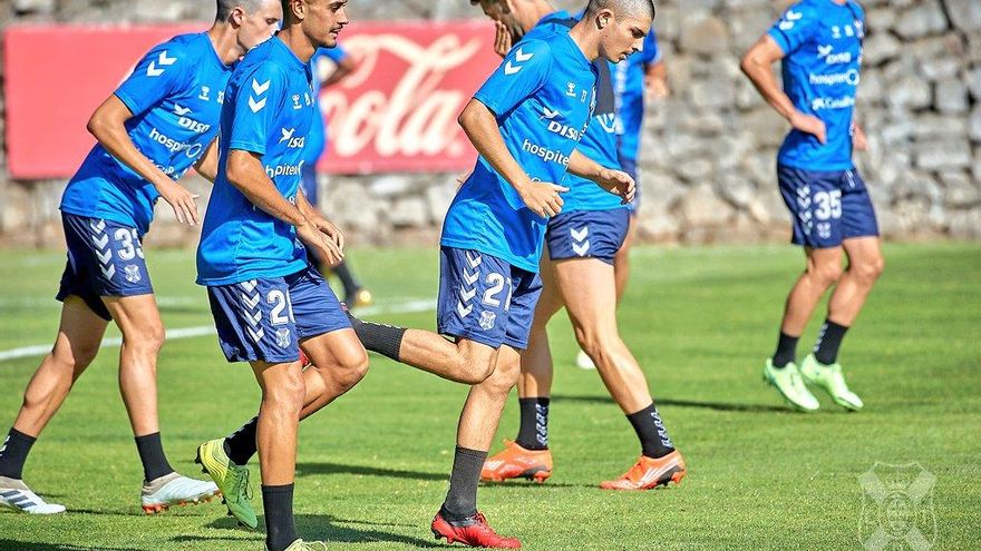 Cinco canteranos del CD Tenerife, entre los jugadores con más minutos en pretemporada