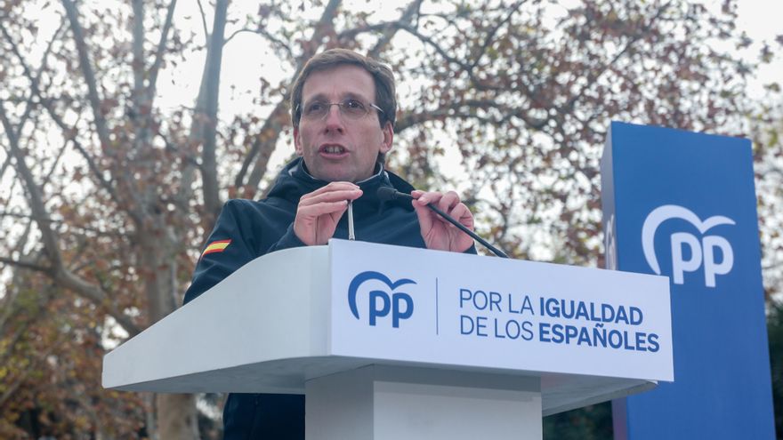 El alcalde de Madrid, José Luis Martínez-Almeida, interviene durante un acto del PP contra la amnistía