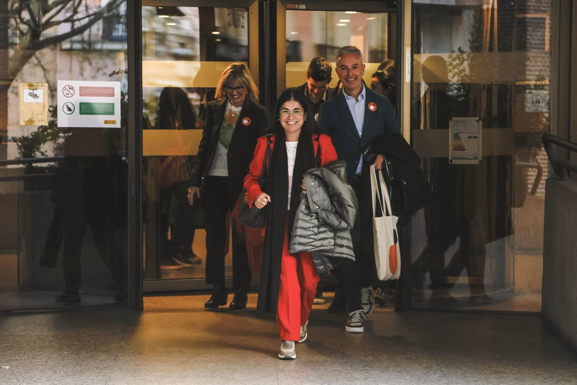 La alcaldesa de Las Palmas de Gran Canarias, Carolina Darias (c), a su salida de la presentación de la candidatura de Las Palmas como Capital Europea de la cultura 2031, este martes en el Ministerio de Cultura, en Madrid.