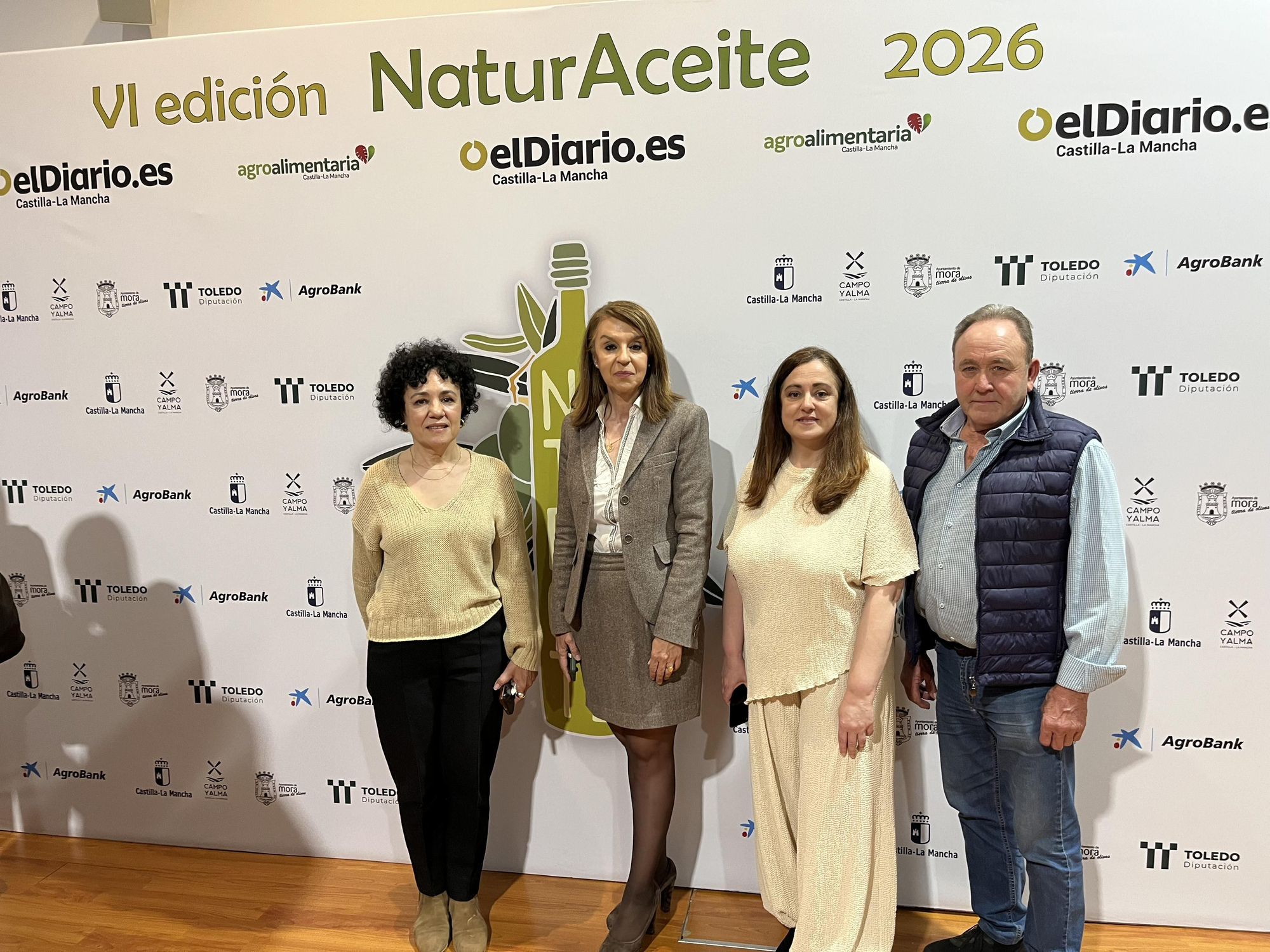 Pilar Virtudes, directora de la sección Agroalimentaria de elDiarioclm.es; Blanca Corroto, presidenta de ASAJA Toledo; Carmen Bachiller, directora de elDiario.es Castilla-La Mancha; y Nazario García, secretario provincial de ASAJA Toledo