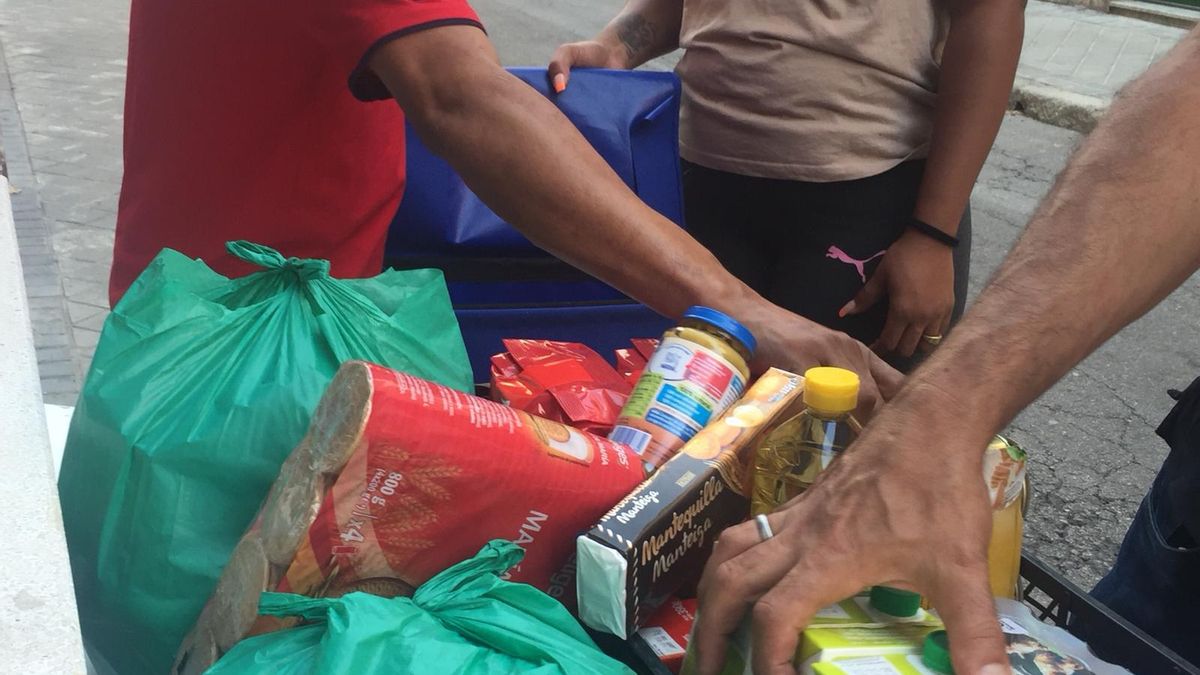 Las Palmas concederá a familias vulnerables tarjetas de hasta 900 euros para productos básicos
