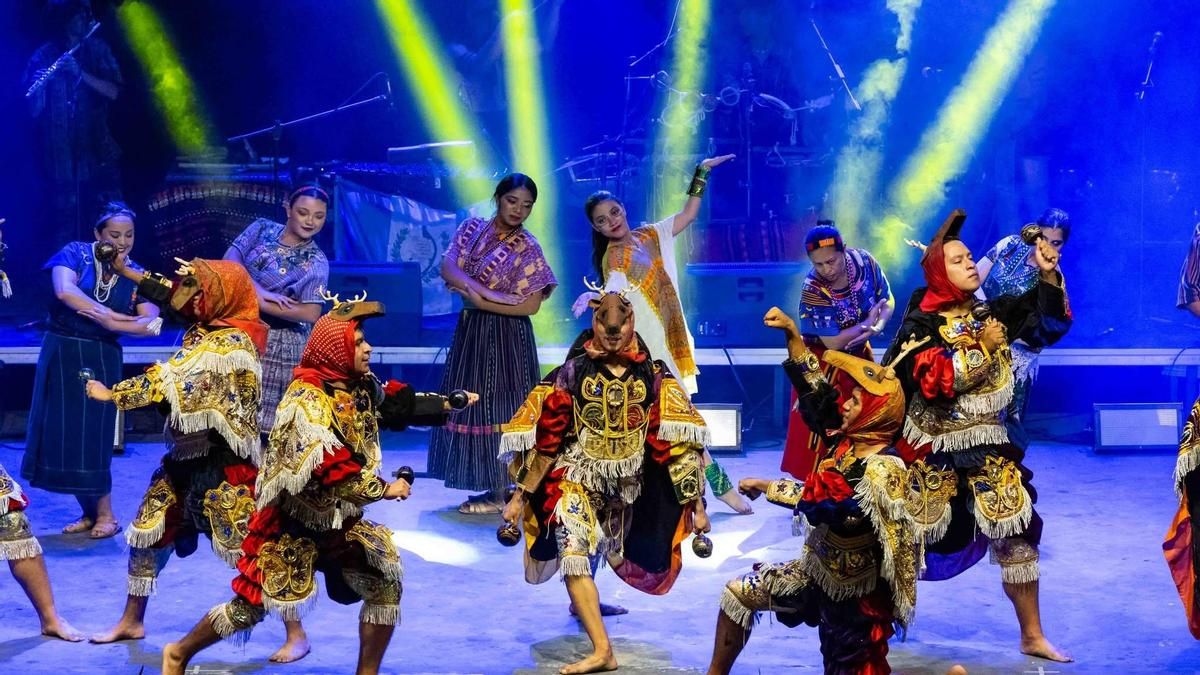El festival internacional de folclore Villa de Calasparra reúne a grupos de tres continentes