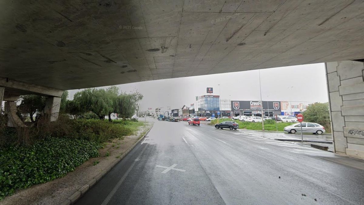 Polígono de la Torrecilla. La bicicleta es ignorada en los accesos a los polígonos industriales