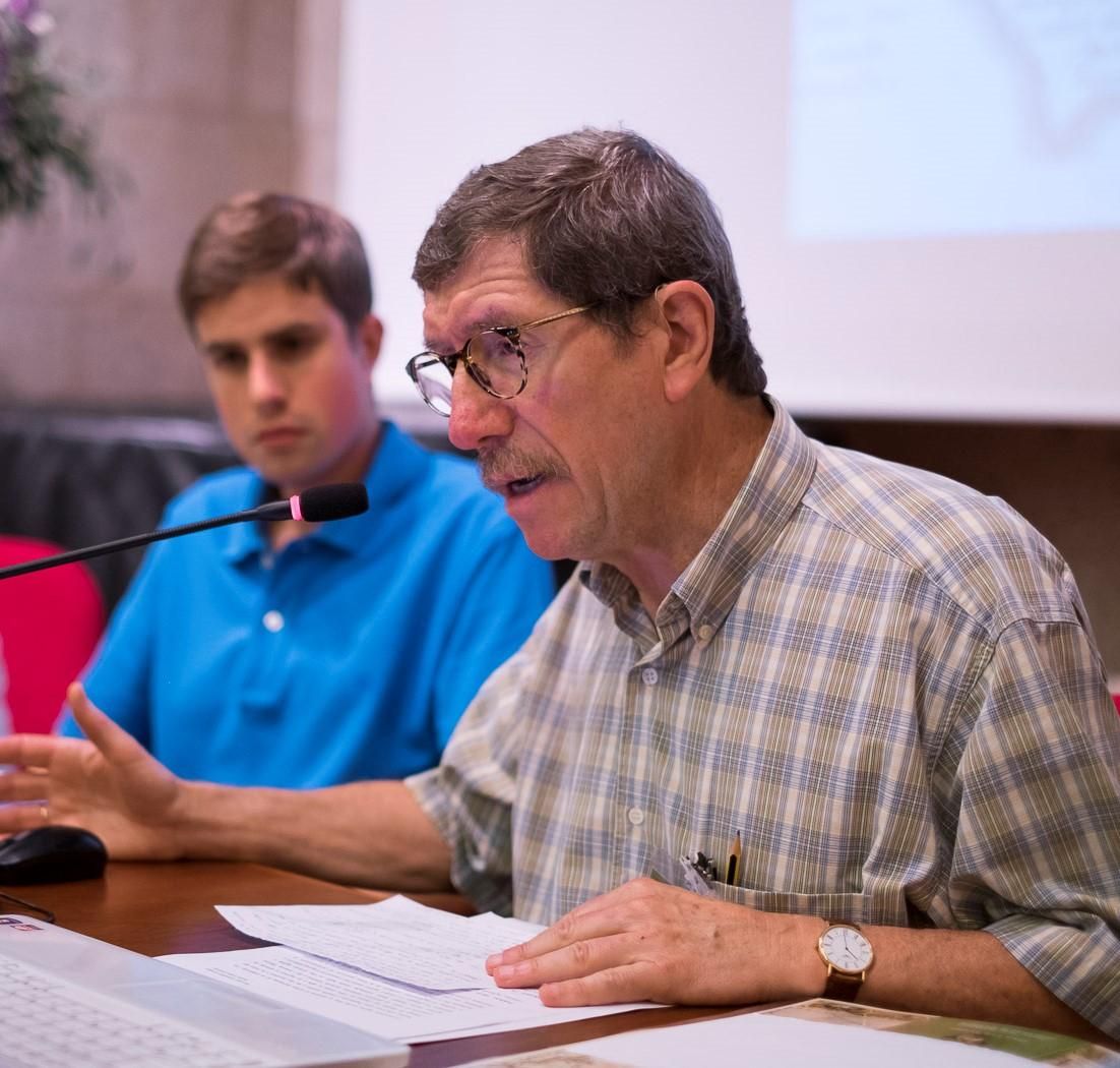 González Lemus, en un Coloquio de Historia en 2016.