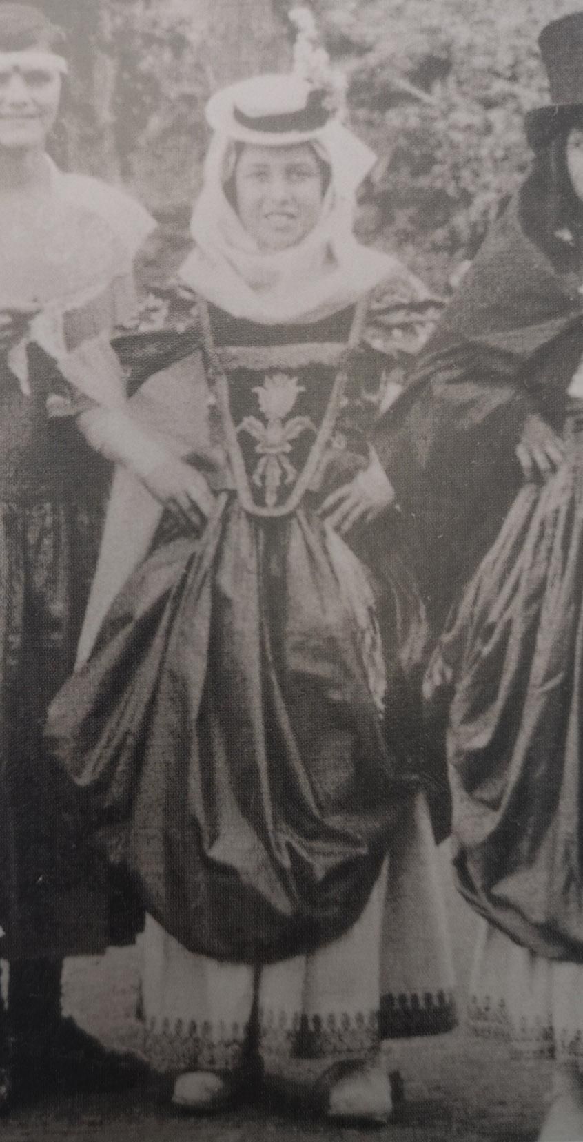 Joven de La Palma con jubón y petillo.