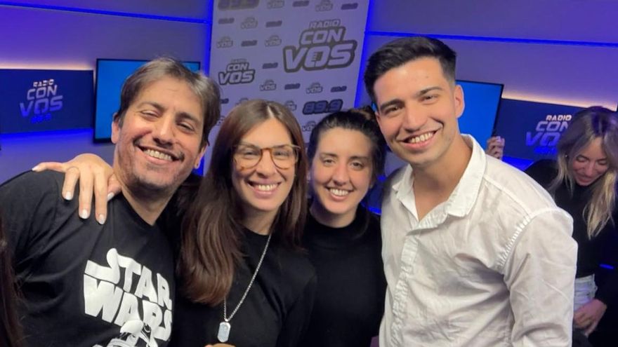 Jairo Straccia vuelve con 'Buenas tardes China' "para celebrar el mejor fandom radial del planeta"