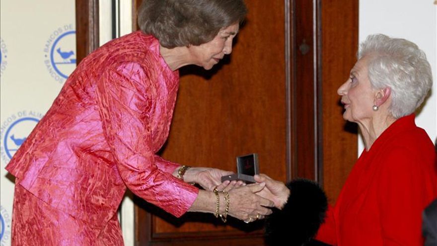 La Reina recibe el premio anual de la Federación de Bancos de Alimentos
