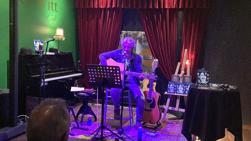 Nacho Para, llamando a las puertas del cielo el mismo día que Lennon