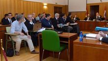 Los acusados en la primera jornada de juicio.