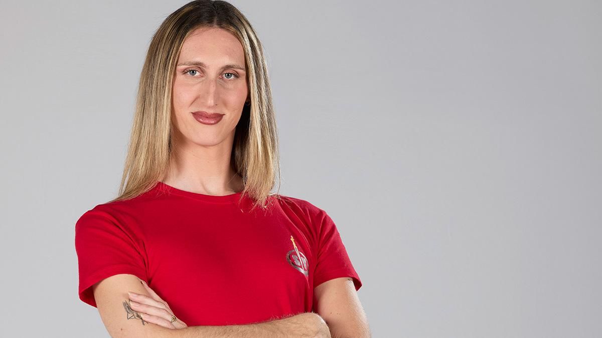 Posado de Álex de la Croix, concursante de 'Supervivientes 2026' en Telecinco