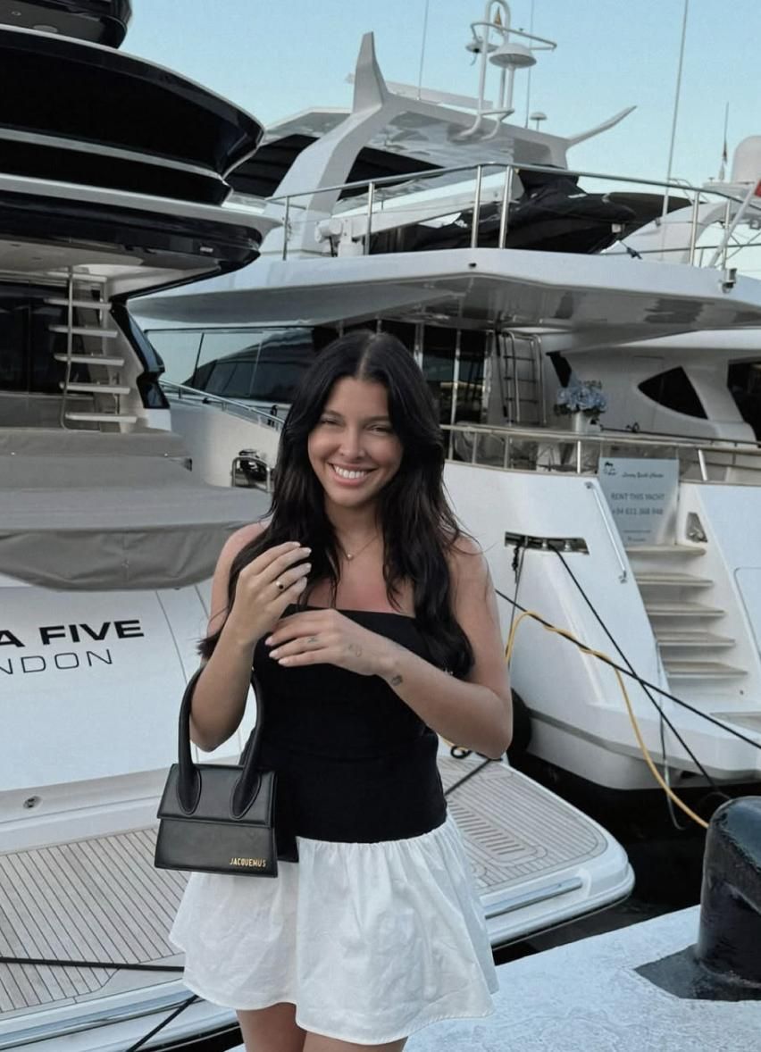 Sofía Gonet, "La Reini", en Marbella. El éxito de la influencer fue apostar al lujo.