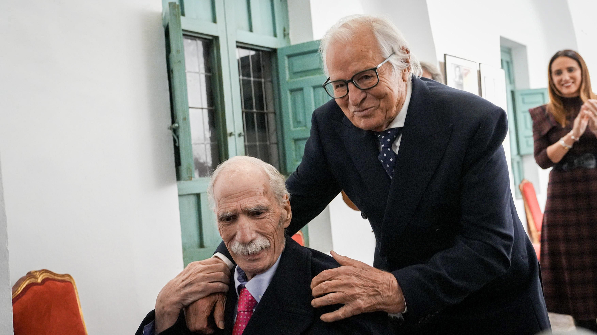 Exposición '80 años de la firma fotográfica Ladis. Homenaje por el noventa cumpleaños de El Cordobés.