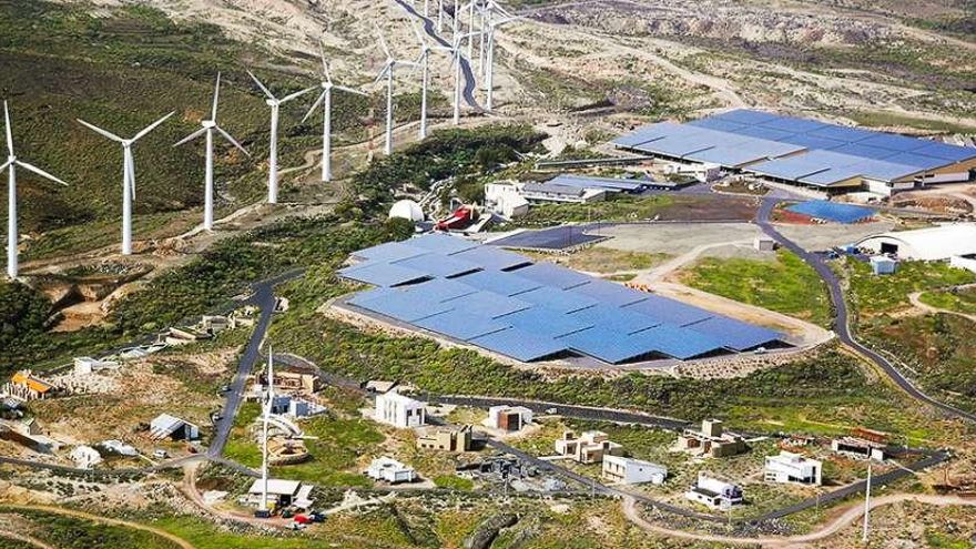 Una auditoría detecta más de 200 contratos irregulares en empresas del Cabildo de Tenerife los últimos años de Coalición Canaria