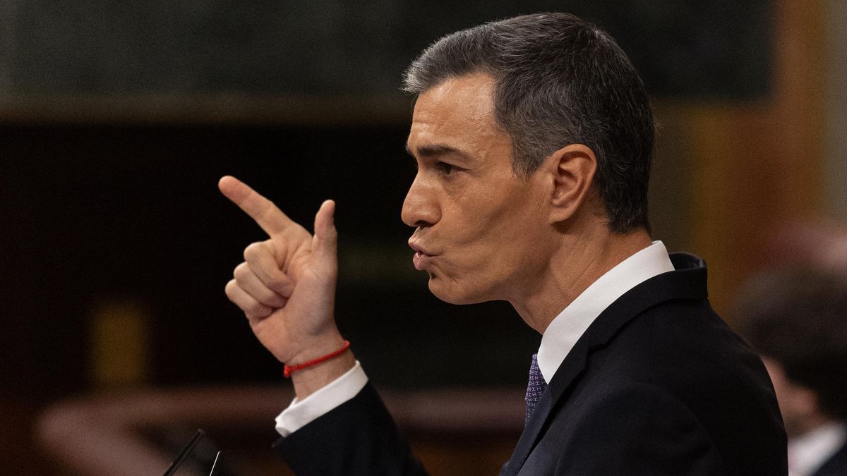 Sánchez acusa a Moreno de gastar los fondos extra que recibe Andalucía en "regar con contratos a la sanidad privada"