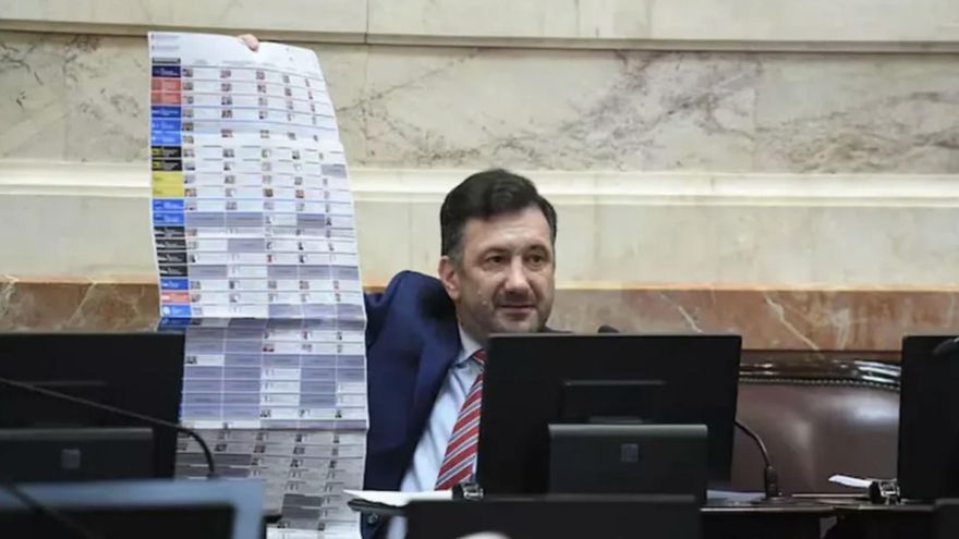 Reapareció Kueider: “Los costos de impulsar la Boleta Única se expresan en causas judiciales inventadas”