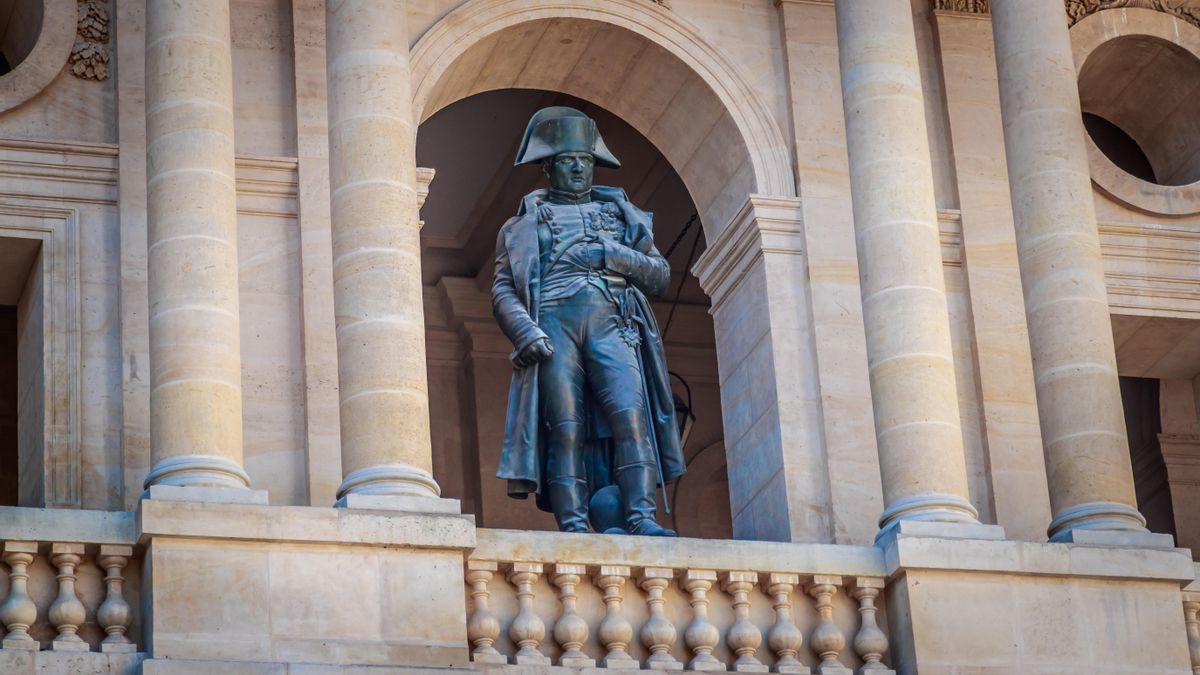 Fascinación por la figura de Napoleón: subastas de muebles, objetos personales y hasta un sable por casi 4,7 millones de euros