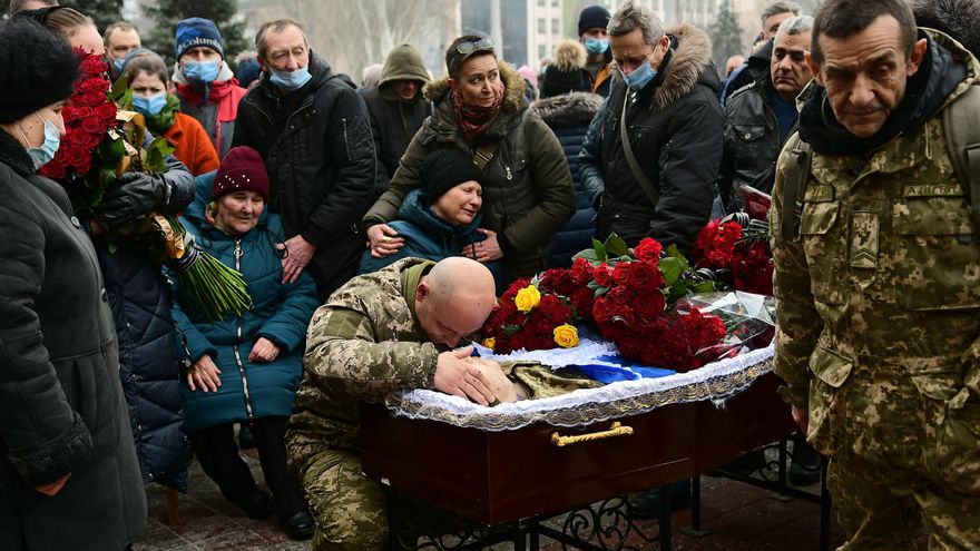 Funeral de un soldado ucraniano fallecido en un enfrentamiento en Donetsk el pasado mes de enero