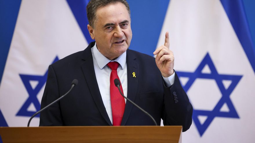 FOTO ARCHIVO. El ministro de Defensa israelí, Israel Katz, durante una rueda de prensa. EFE/EPA/Robert Hegedus