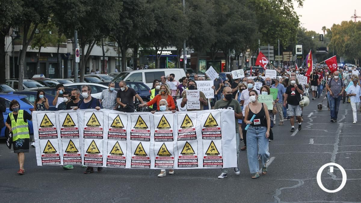Manifestación contra el precio del suministro eléctrico