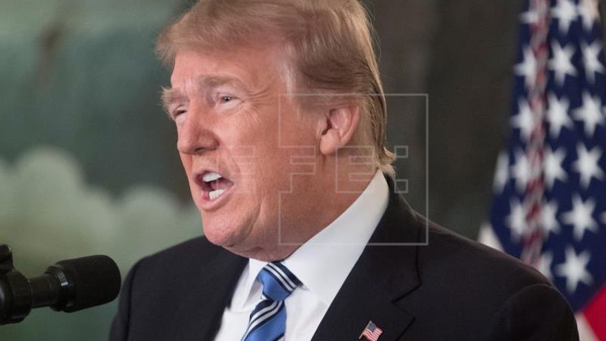 Trump amenaza con bloquear una iniciativa bipartidista sobre inmigración