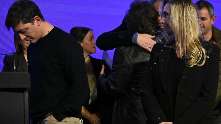 Milei reunió a su gabinete de urgencia y Francos admitió que hubo "soberbia" en el Gobierno