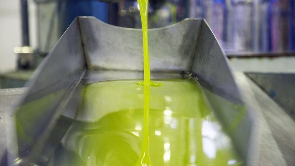 Facua detecta diferencias de hasta el 126% en los precios del aceite de oliva