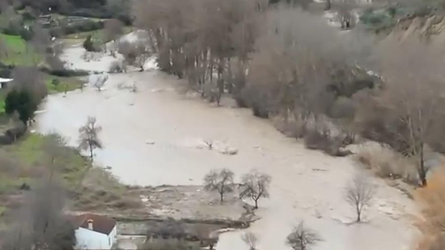 El río Aguas Blancas a su paso por Dúdar, en Granada.