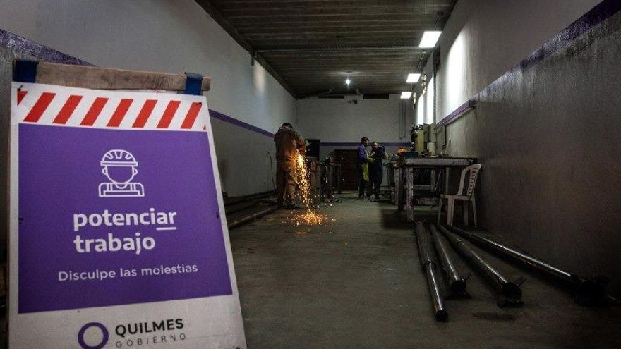 El Gobierno formalizó la suspensión del programa Potenciar Trabajo a 4.588 personas y dio a conocer sus nombres