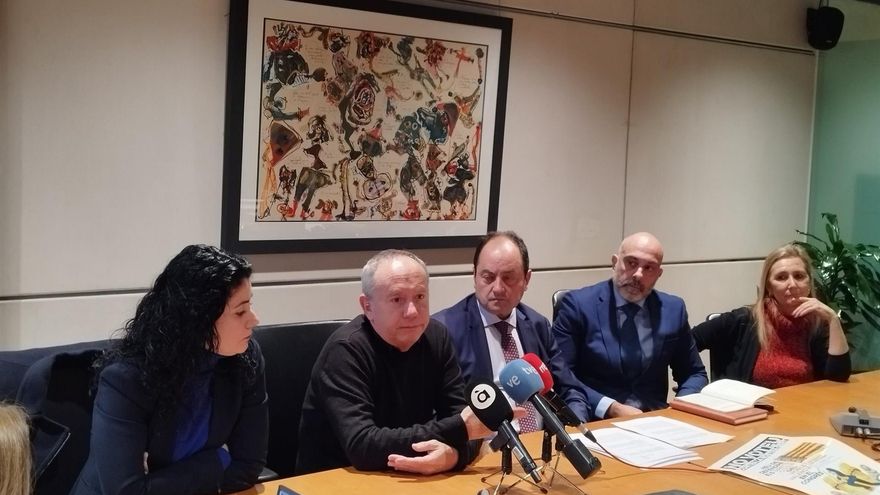 Patronal, sindicatos y juristas reclaman a PP y PSOE que apoyen el derecho civil valenciano en la reforma constitucional: "Una sociedad democrática debe dar respuesta"