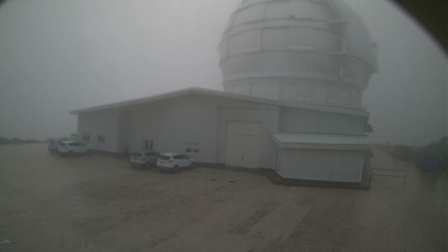 Imagen del entorno del Gran Telescopio Canarias, en el Observatorio del Roque, en la mañana de  este jueves, captada de la webcam del GTC.