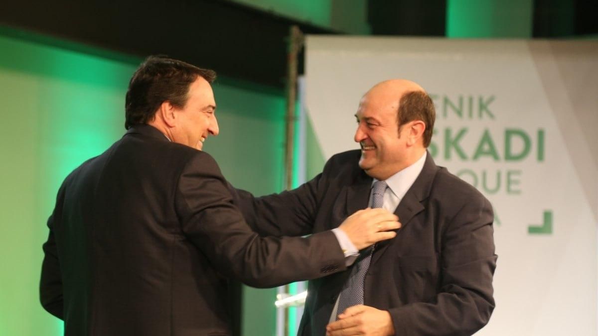 2015. Elecciones generales: de campaña con Aitor Esteban