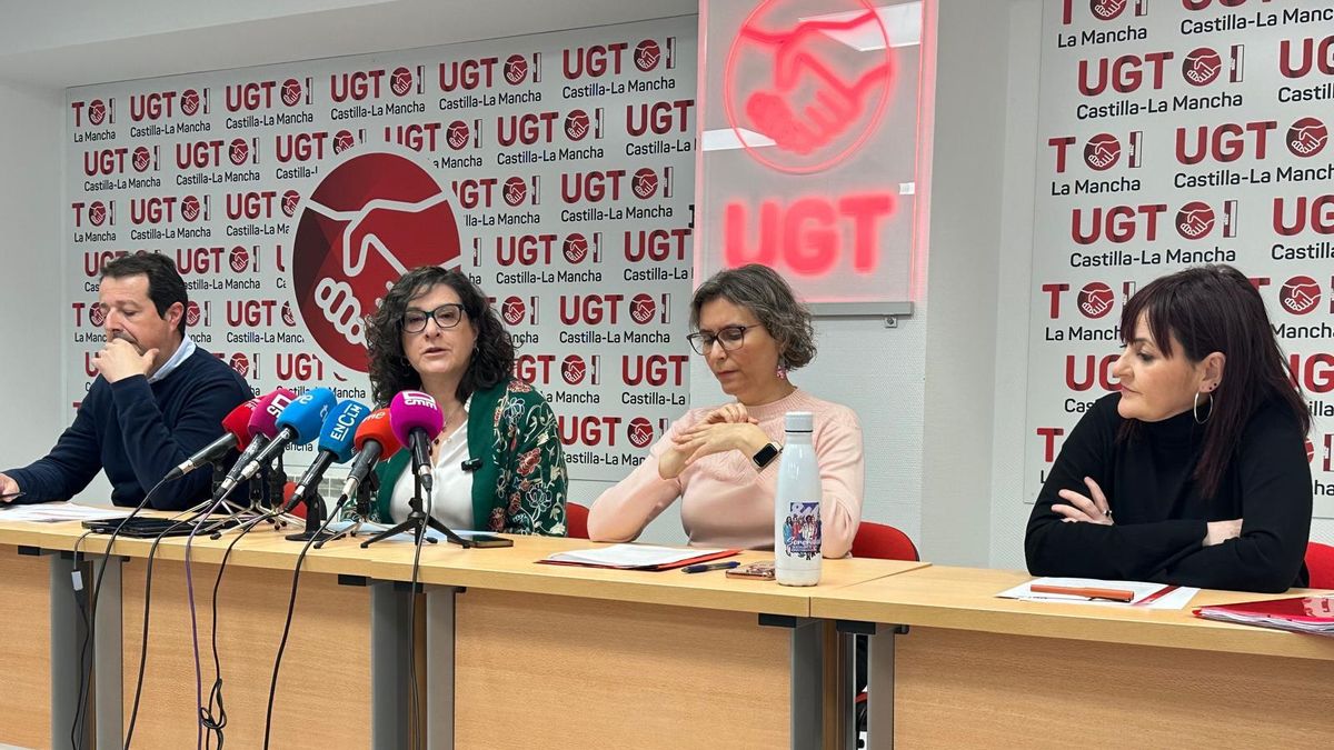 CCOO y UGT critican el cambio de postura del PP con el Estatuto de Castilla-La Mancha: "Absoluto despropósito"
