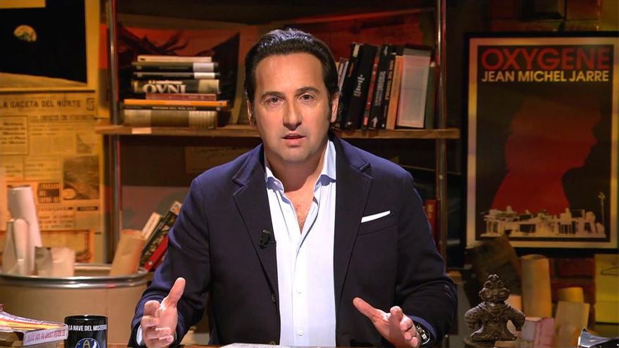 Iker Jiménez agradece el apoyo de Mediaset y personaliza en quienes le han dado "un abrazo de equipo"