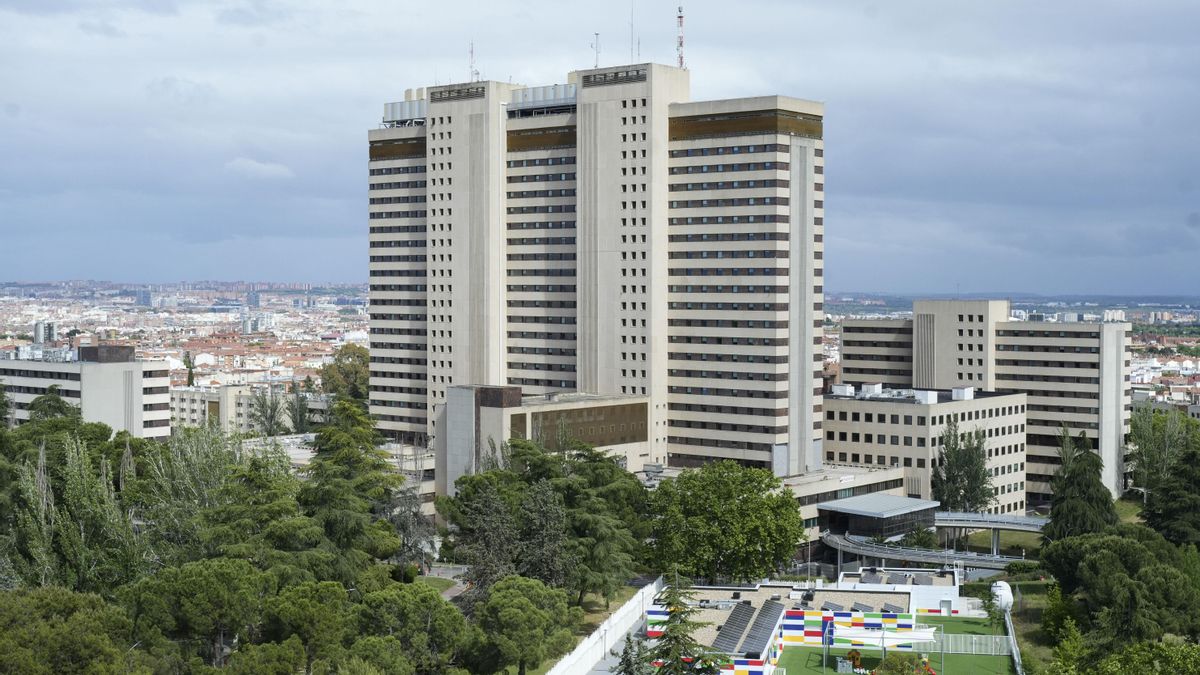 Vista general del Hospital Gómez Ulla en Madrid. EFE/Borja Sánchez-Trillo
