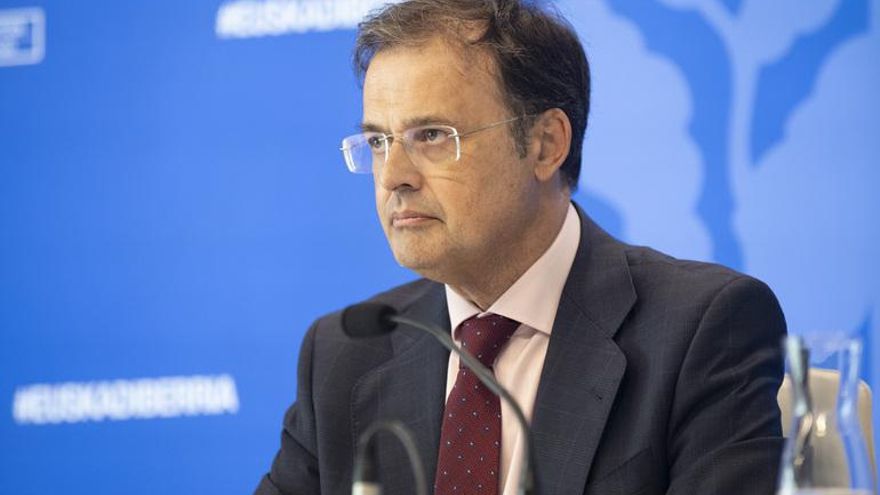 Temor por su futuro laboral en la plantilla de ambulancias en Elgoibar y Tolosa a horas de la publificación del servicio