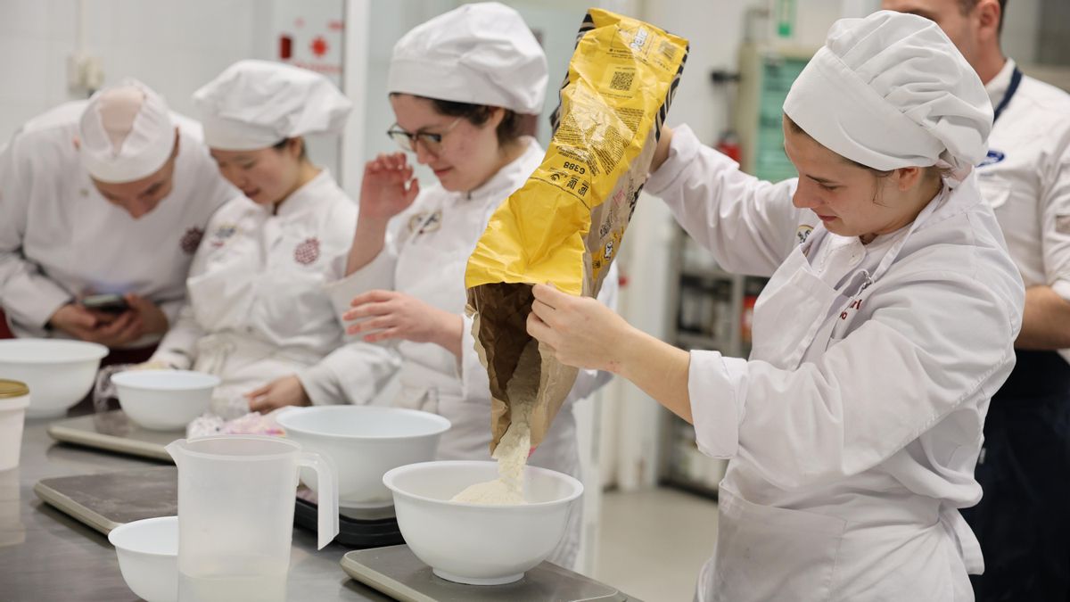 Tu futuro en el obrador comienza aquí: así es la FP de hostelería que convierte la pasión en oficio