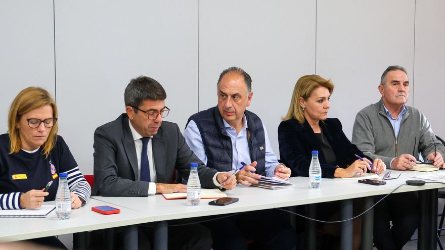 Mazón crea un Cecopi paralelo para asumir el mando en "situaciones de crisis" tras el fracaso de la dana