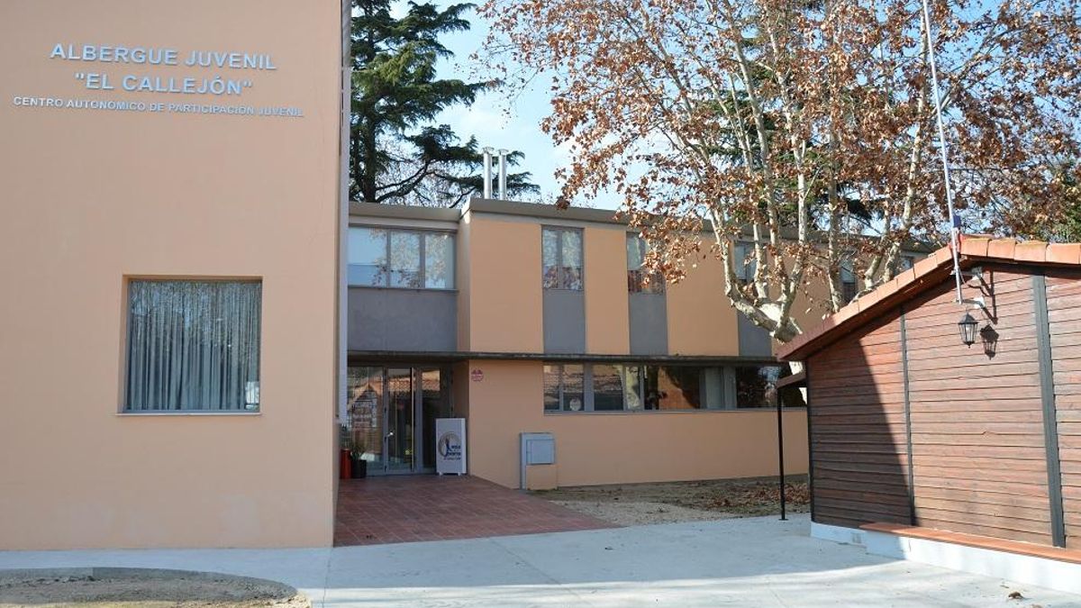 Fachada del Albergue Juvenil El Callejón,, en Valladolid.