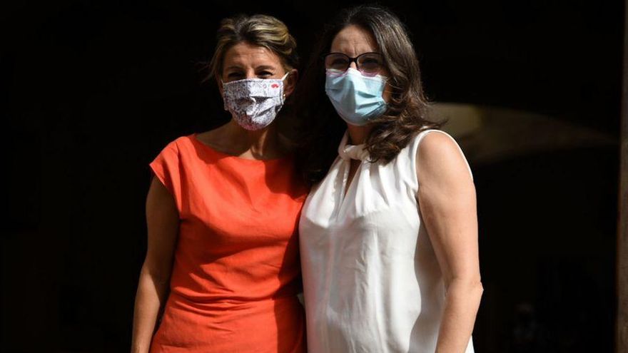 La vicepresidenta segunda del Gobierno, Yolanda Díaz, y la vicepresidenta valenciana, Mónica Oltra, en València en una imagen de archivo.